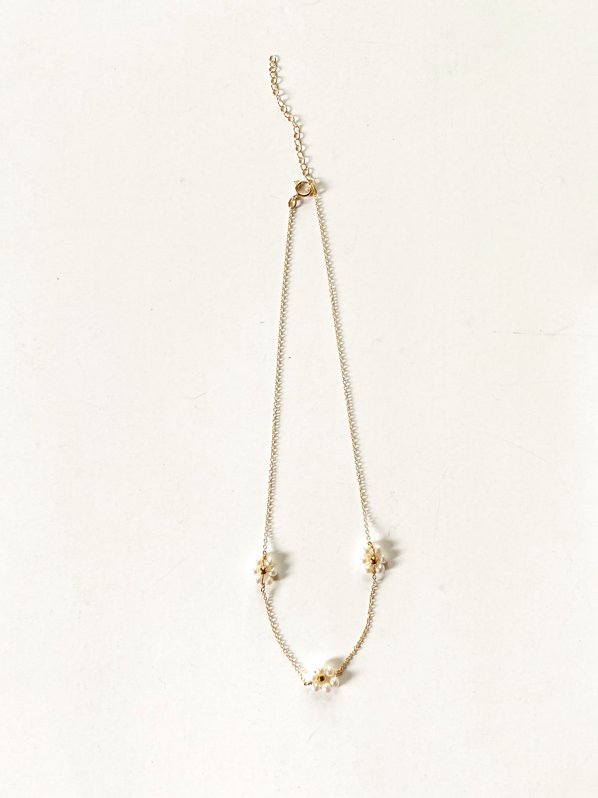 Fiores Flower Choker Necklace