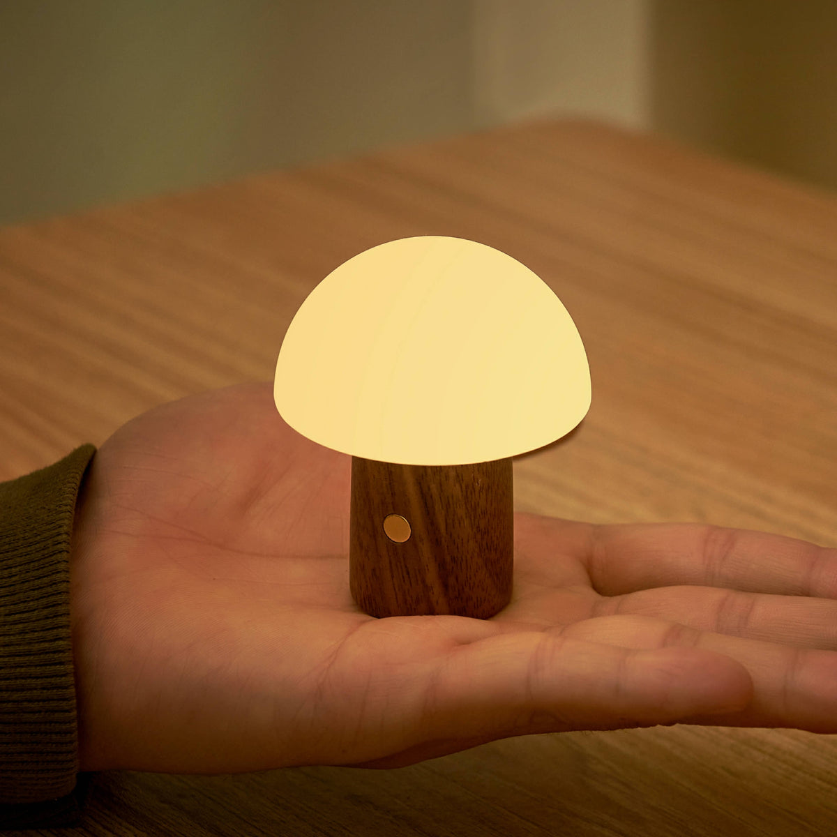 Alice Mushroom Lamp (Super Mini Size): Super Mini / White Ash