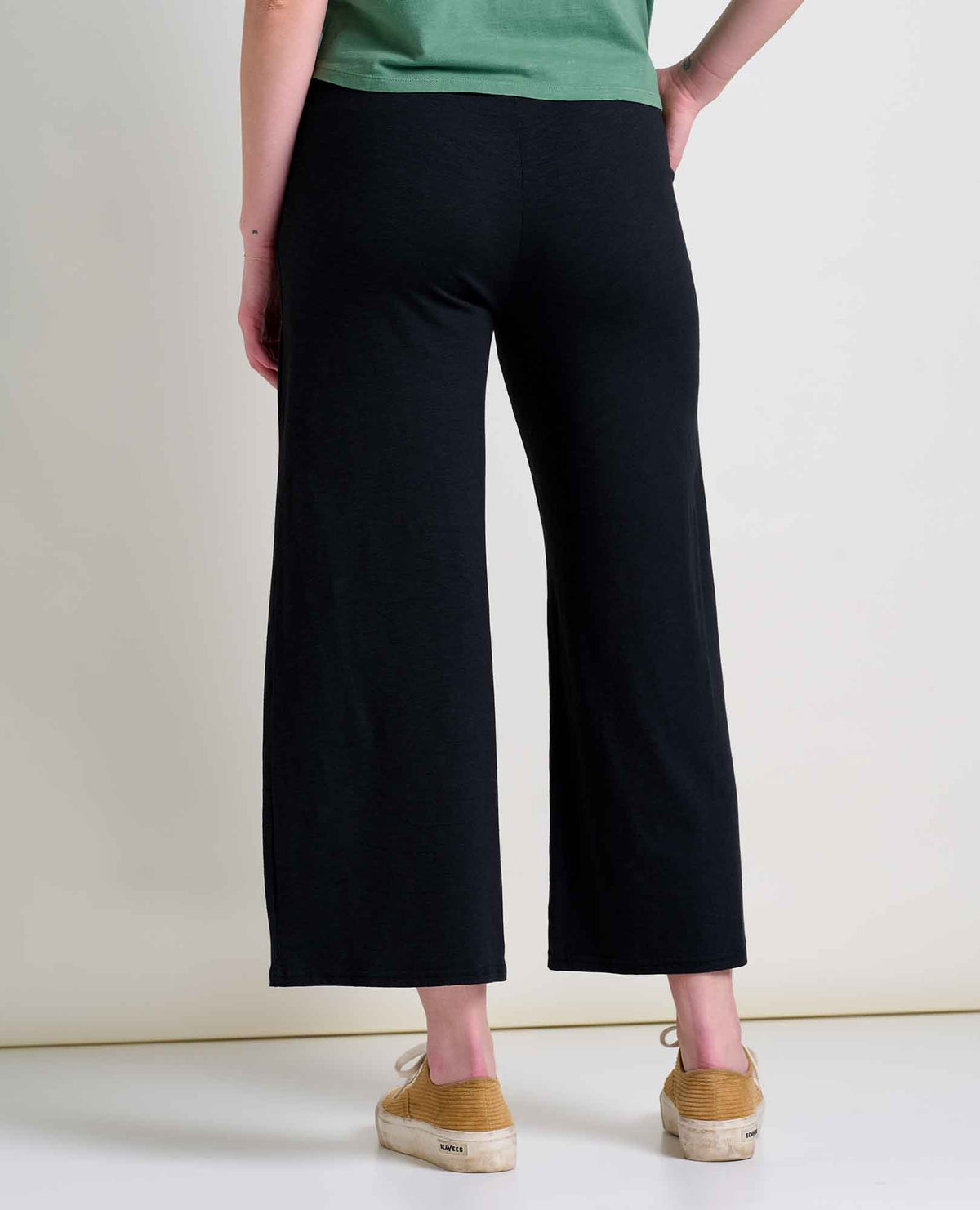 Chaka Wide Leg Crop Pant-Black
