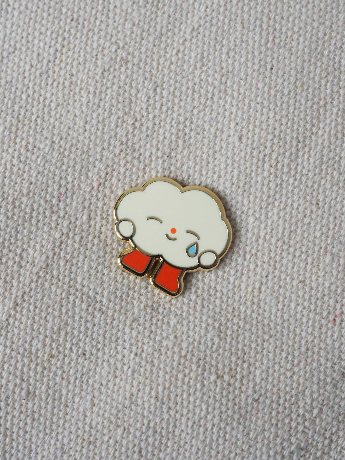 Cloud • enamel pin