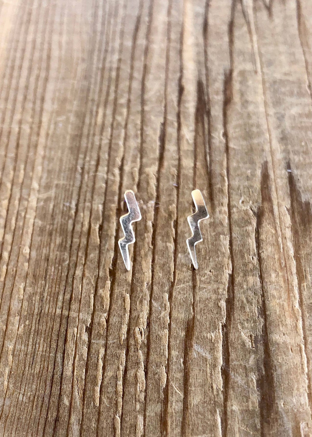 Kat Lightning Bolt Stud SINGLE
