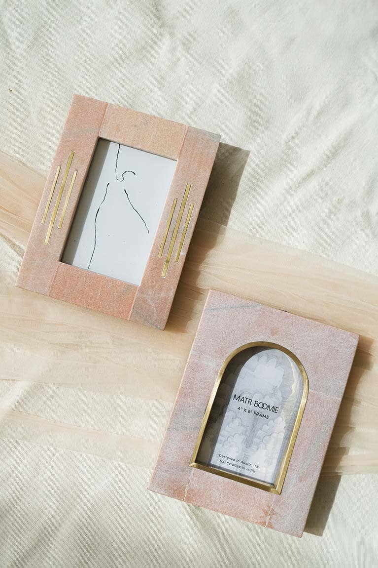 Jaipuri 4x6 Arch Picture Frame - Pink Carved Marble