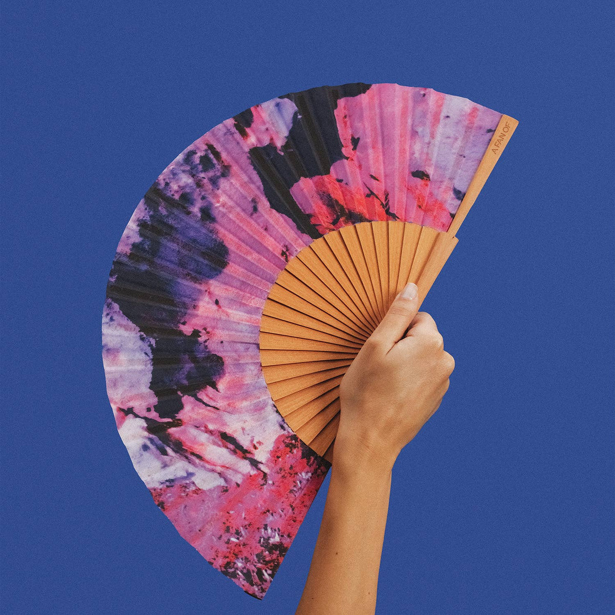 “Terra” Fan - Black & Rose