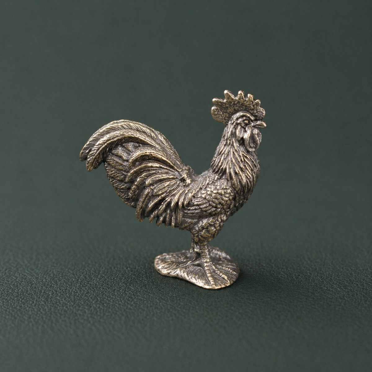 Antique Brass Rooster Figurine Desktop Sculpture: A1