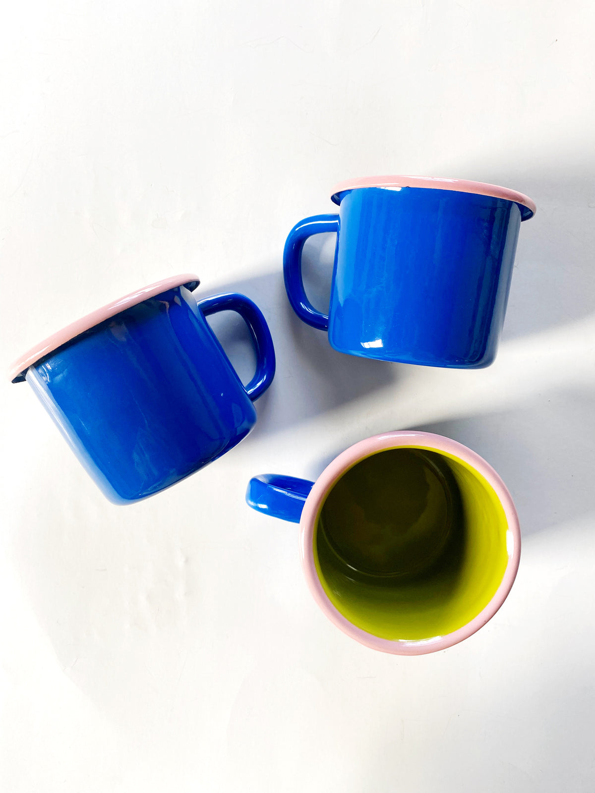 Borrn: Enamel Mug Blue
