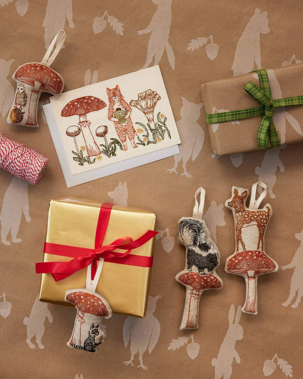 Skunk with Mushroom Ornament