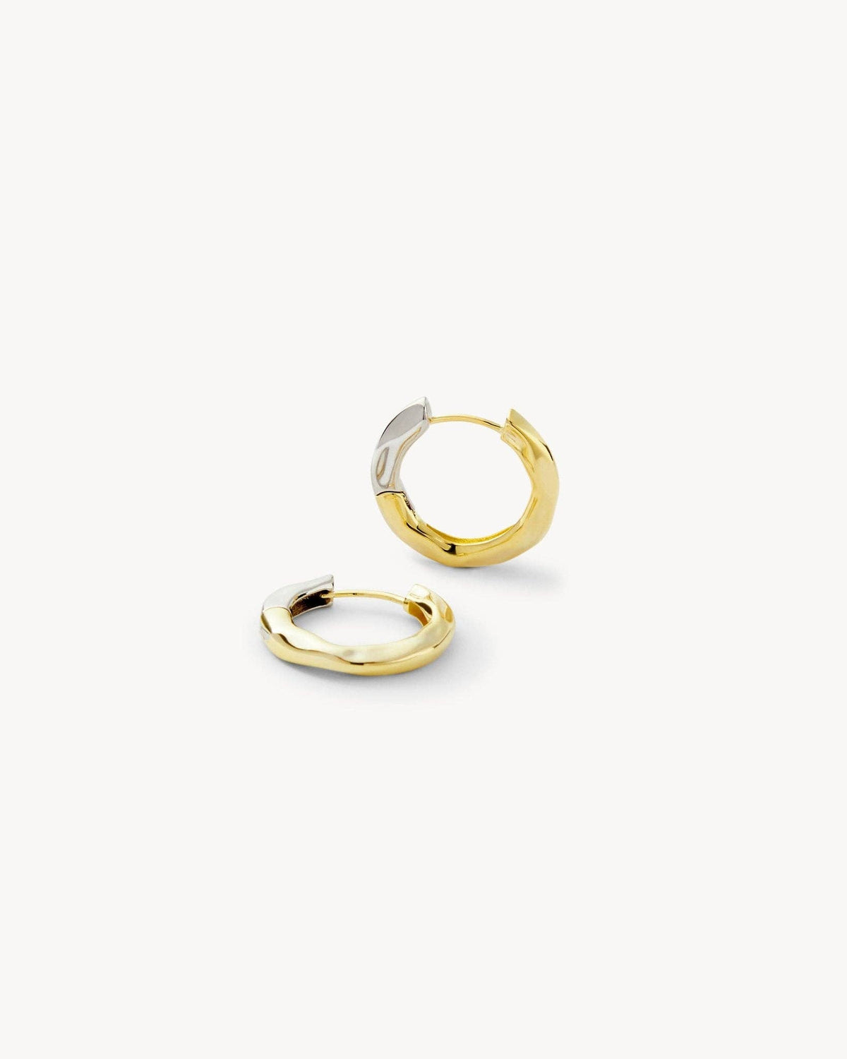 Petite Wavy Hoops in 3/4 Gold