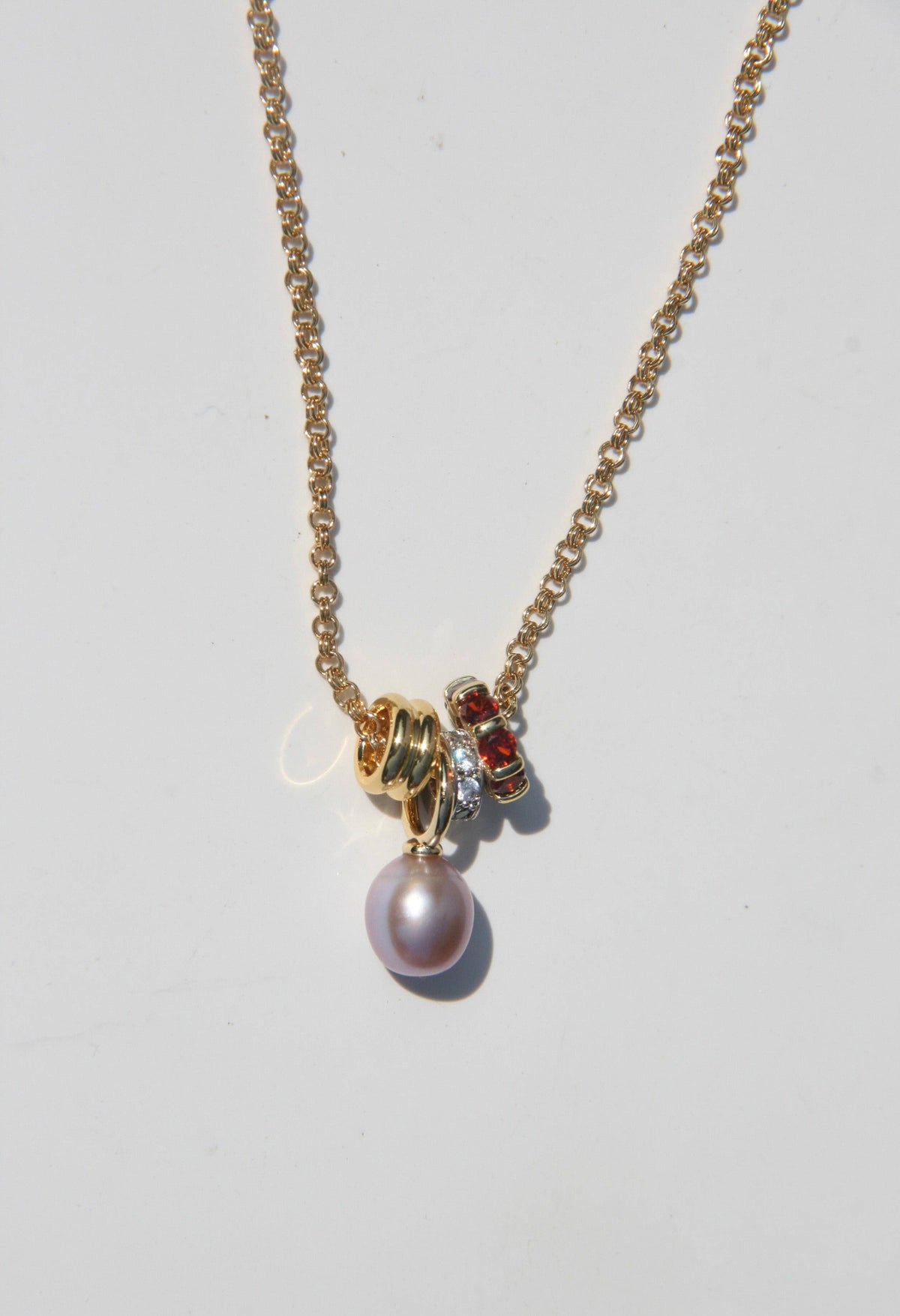 EVA: Lavender Freshwater Pearl/Garnet Zircon / 24"