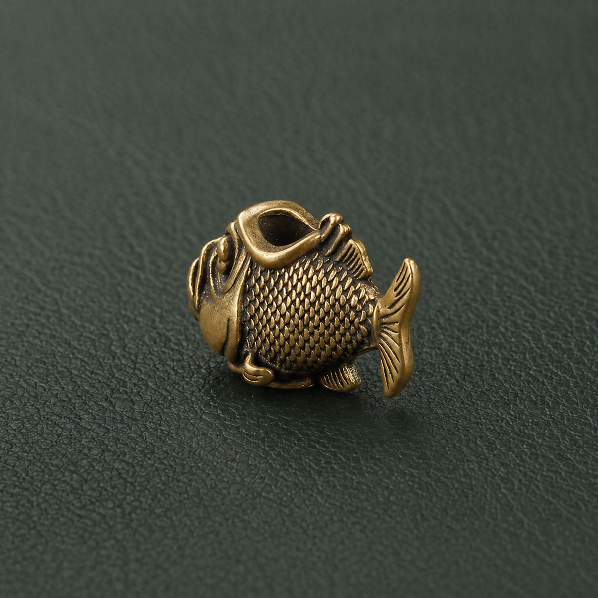 Antique Brass Piranha Fish Figurine Keychain Charm: A1