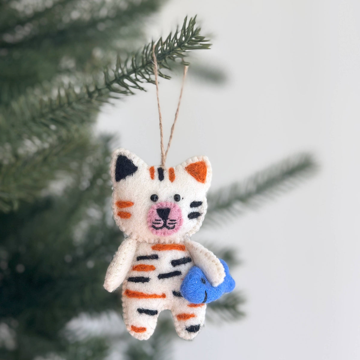 Flat Cat Holding Fish Ornament: