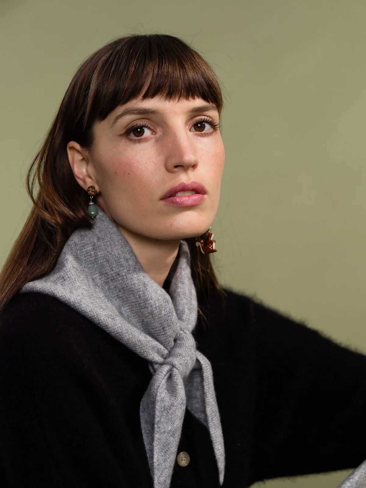 Cashmere Triangle Scarf Grey
