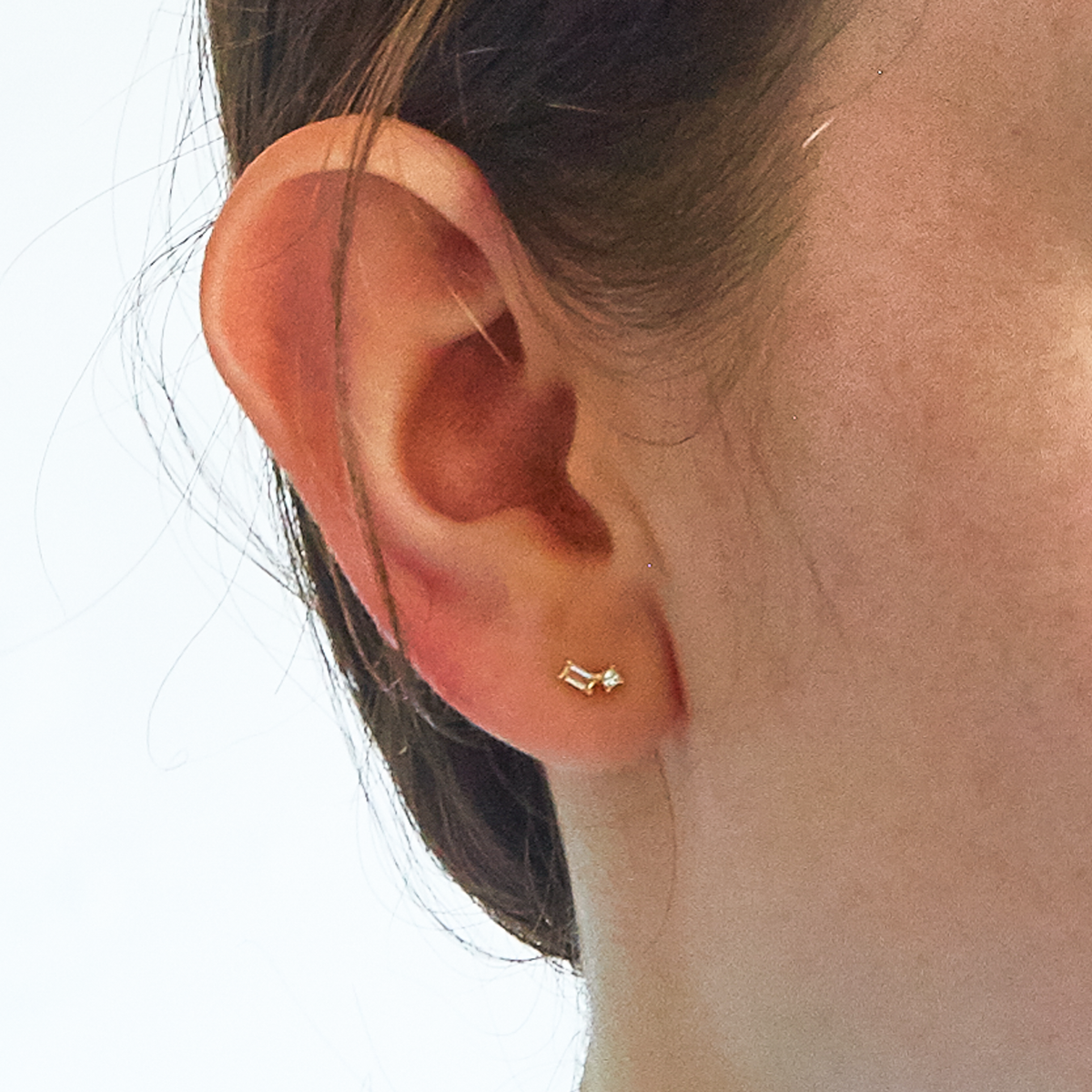 White Geometric Baguette Gold Vermeil Stud SINGLE