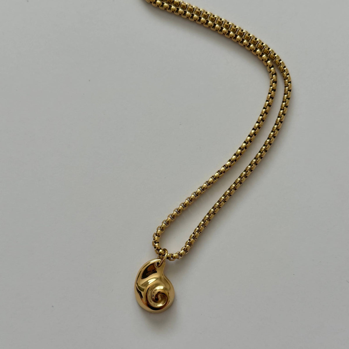 Nautilus Shell Necklace- Gold