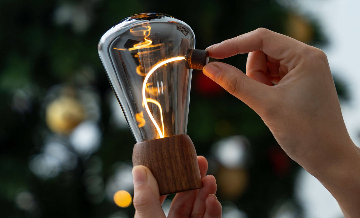 Opal Drift Light: Natural White Ash