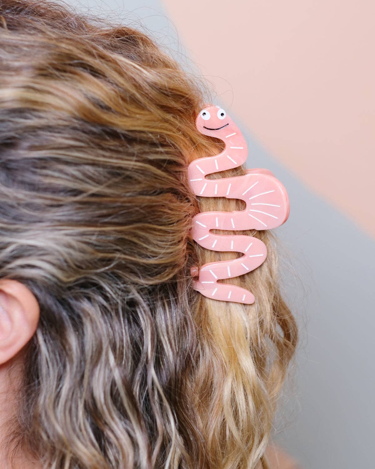 Worm Hair Claw Clip