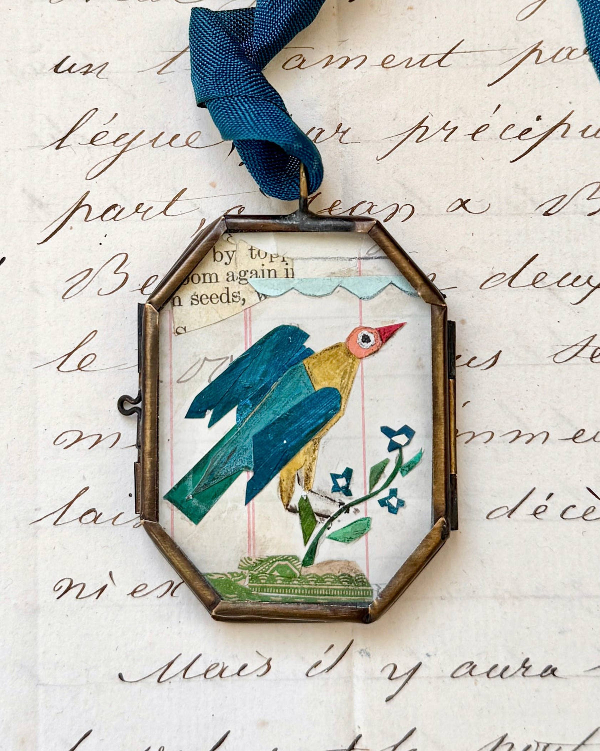 Cassis Folk Bird ~ Sm. Art Locket Ornament Vintage Handmade