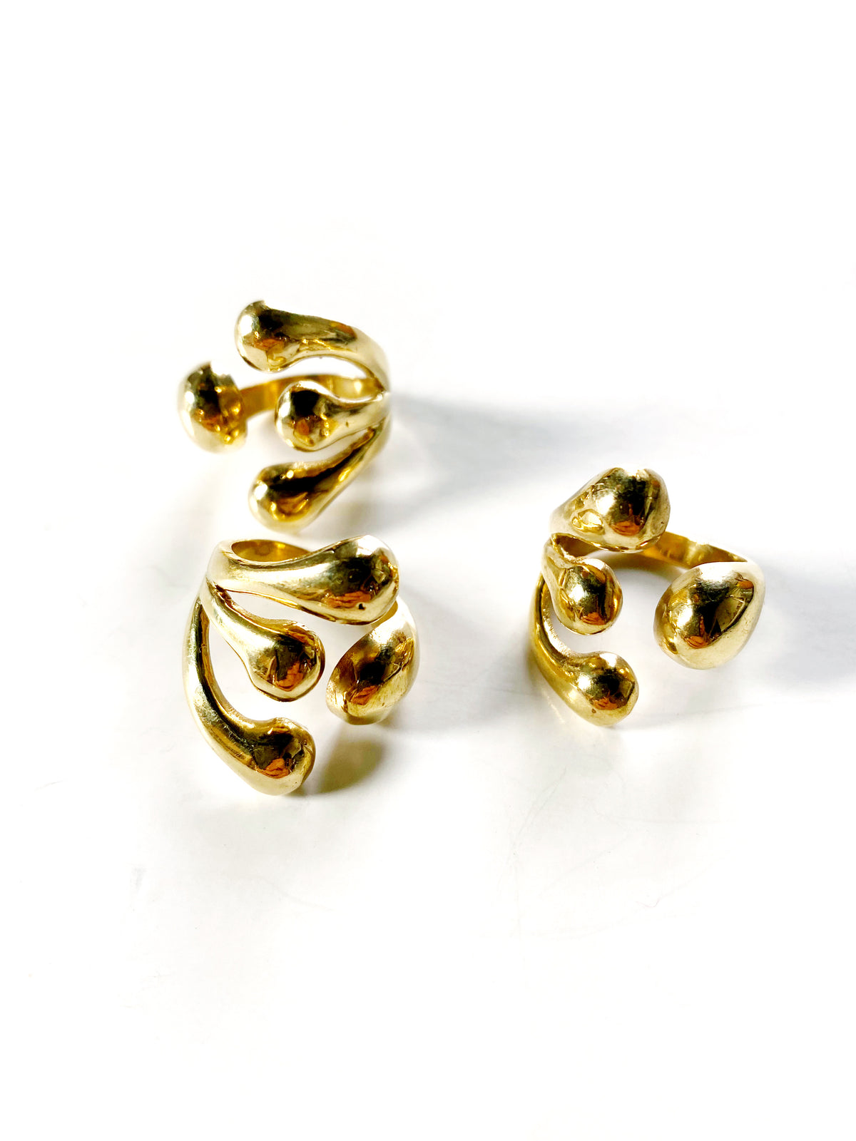 Brass molten cluster handmade: Brass / 4 orb