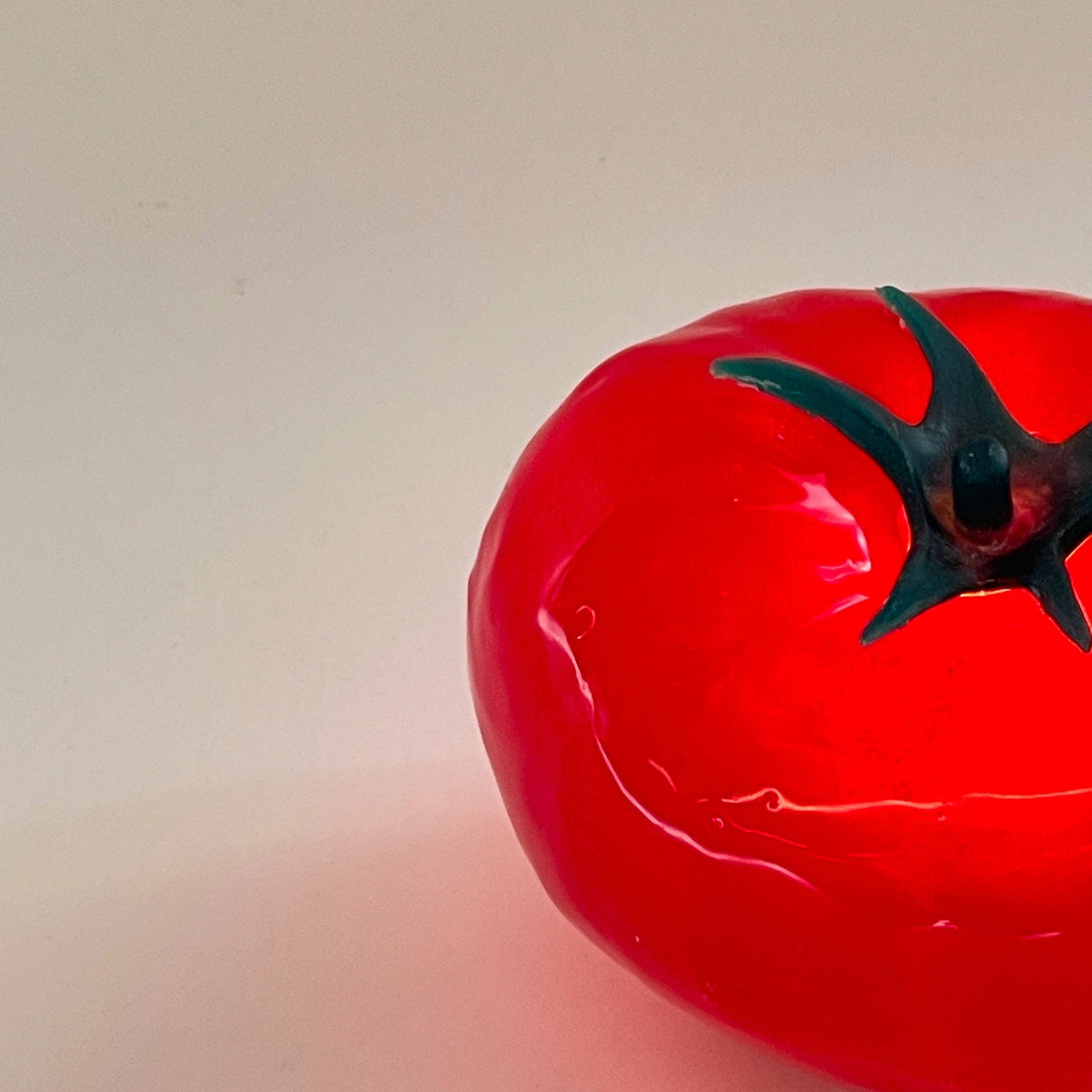 The Tomato Lamp *PREORDER*