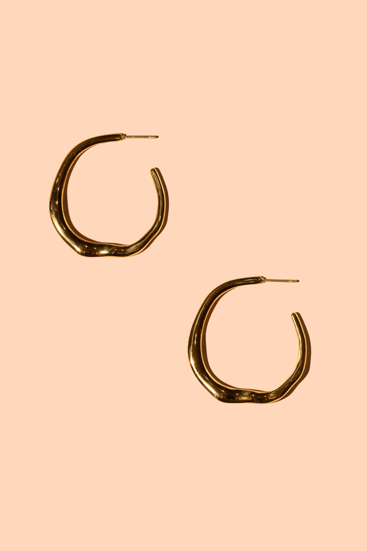 Oliver Hoops: Yellow Gold