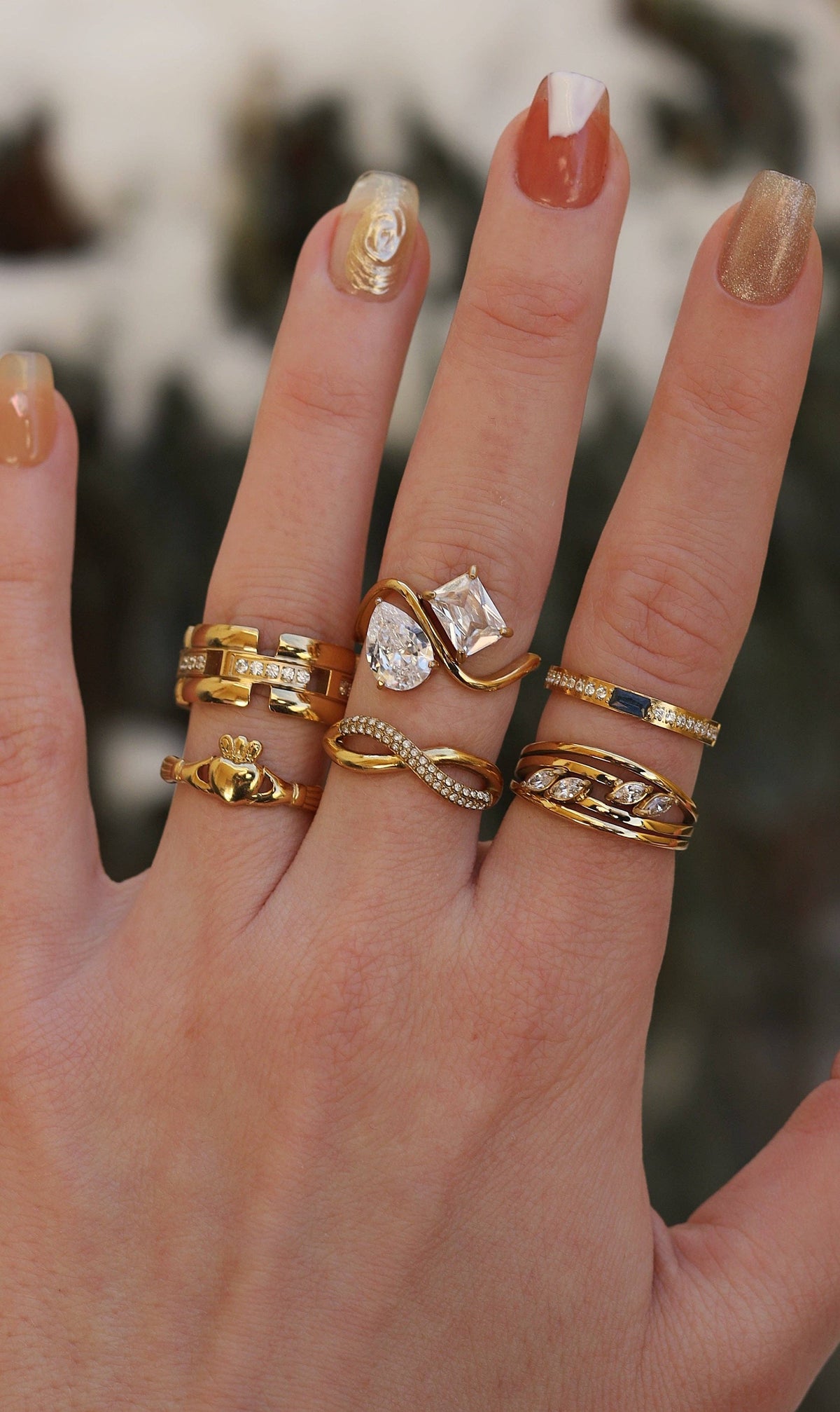 Arwen - Vintage Wedding Ring Band