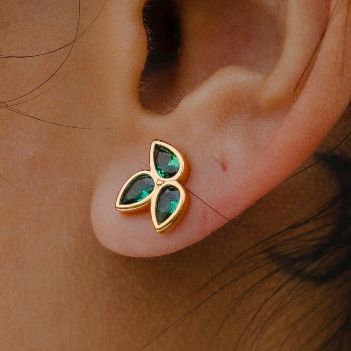 Three Leaf Stud SINGLE