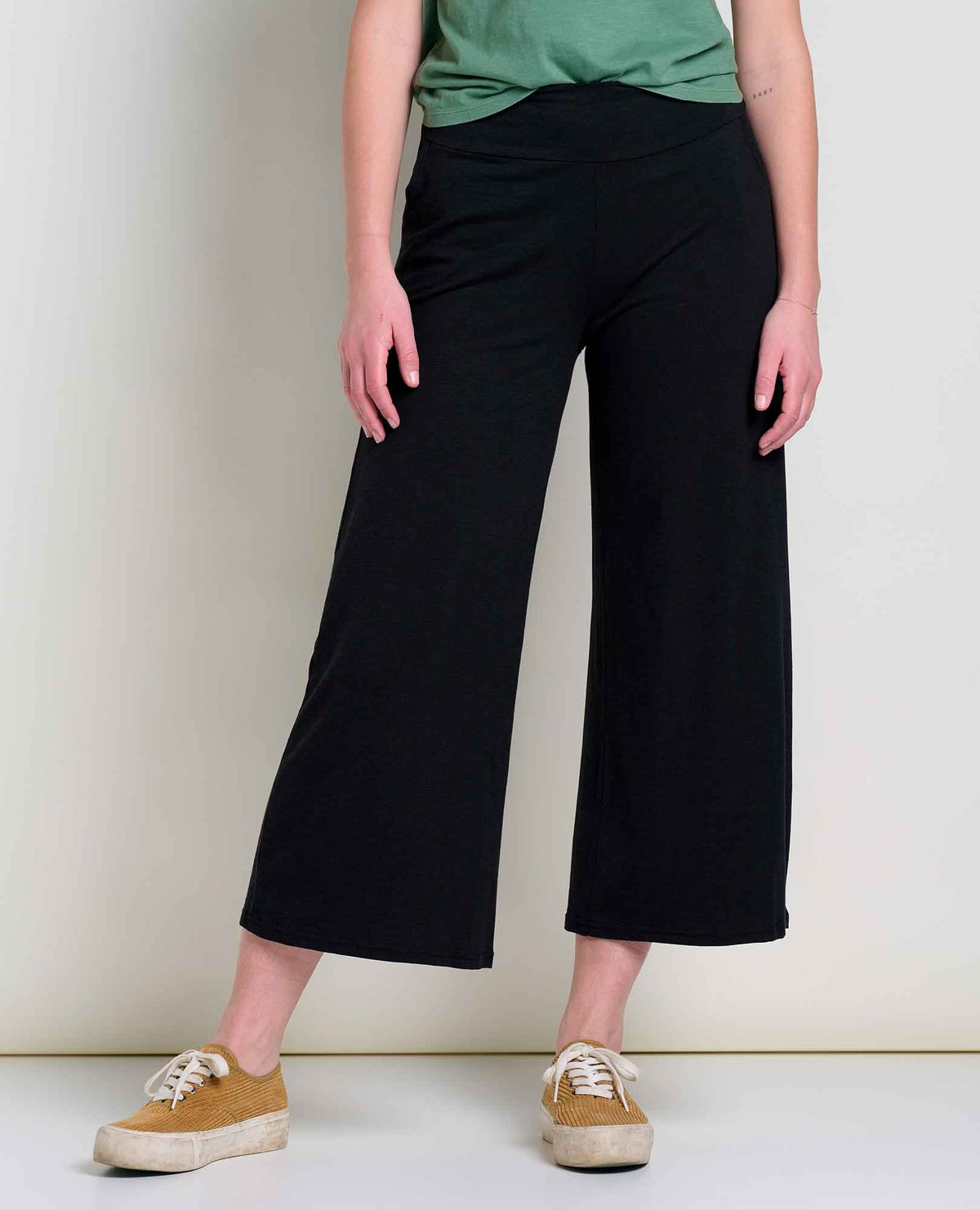Chaka Wide Leg Crop Pant-Black