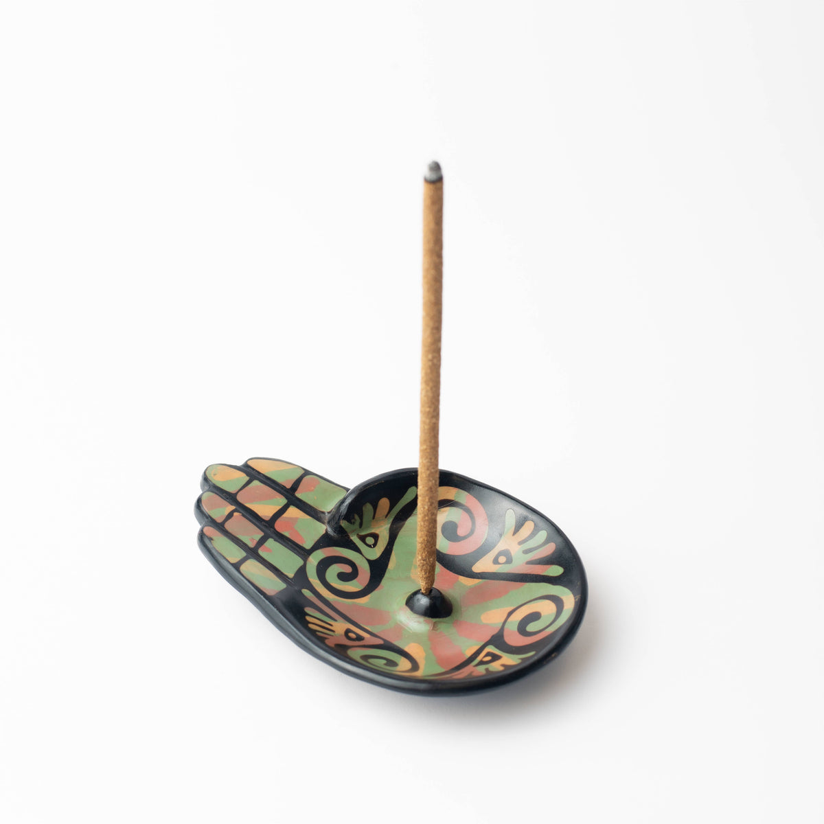 Chulucanas Ceramic Incense Holder Modelo Mano: Balck & White