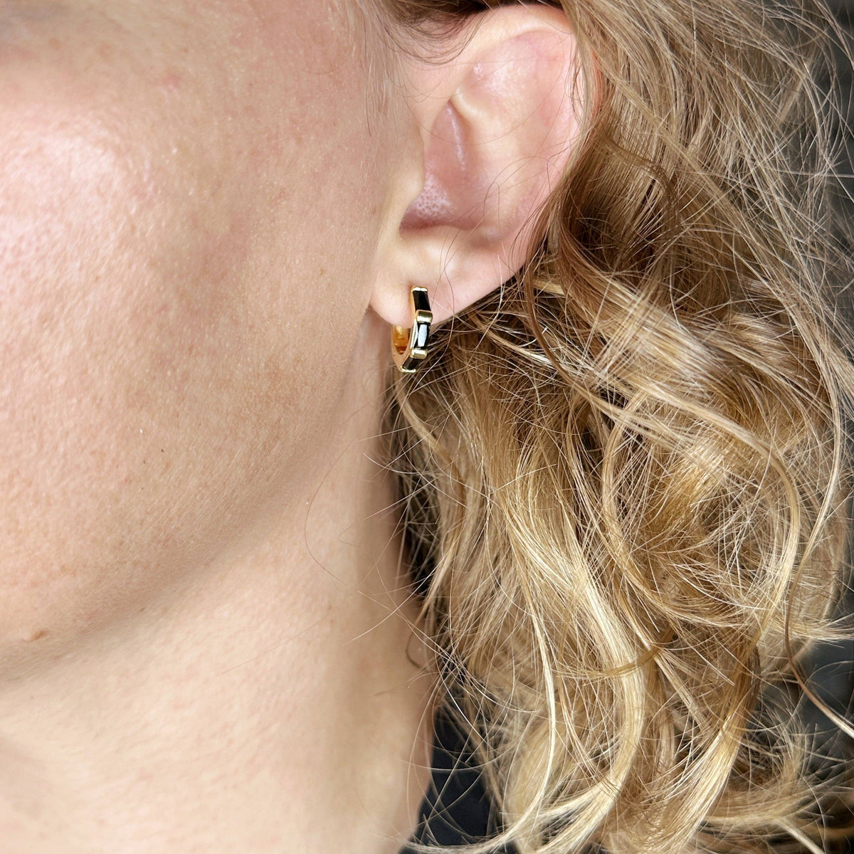 18k Gold Filled CZ huggie Hoop earring pair
: Black