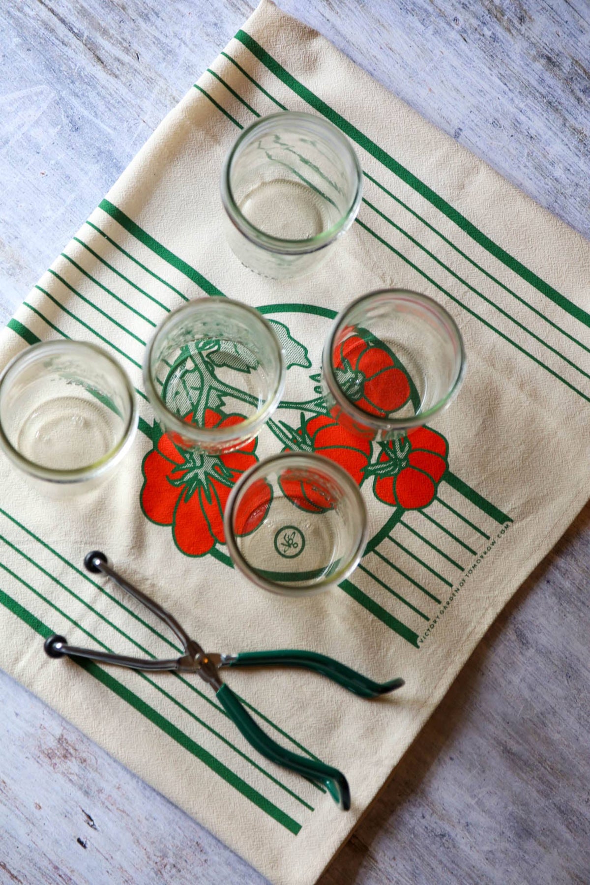 Tomato Harvest - Flour Sack Furoshiki Towel