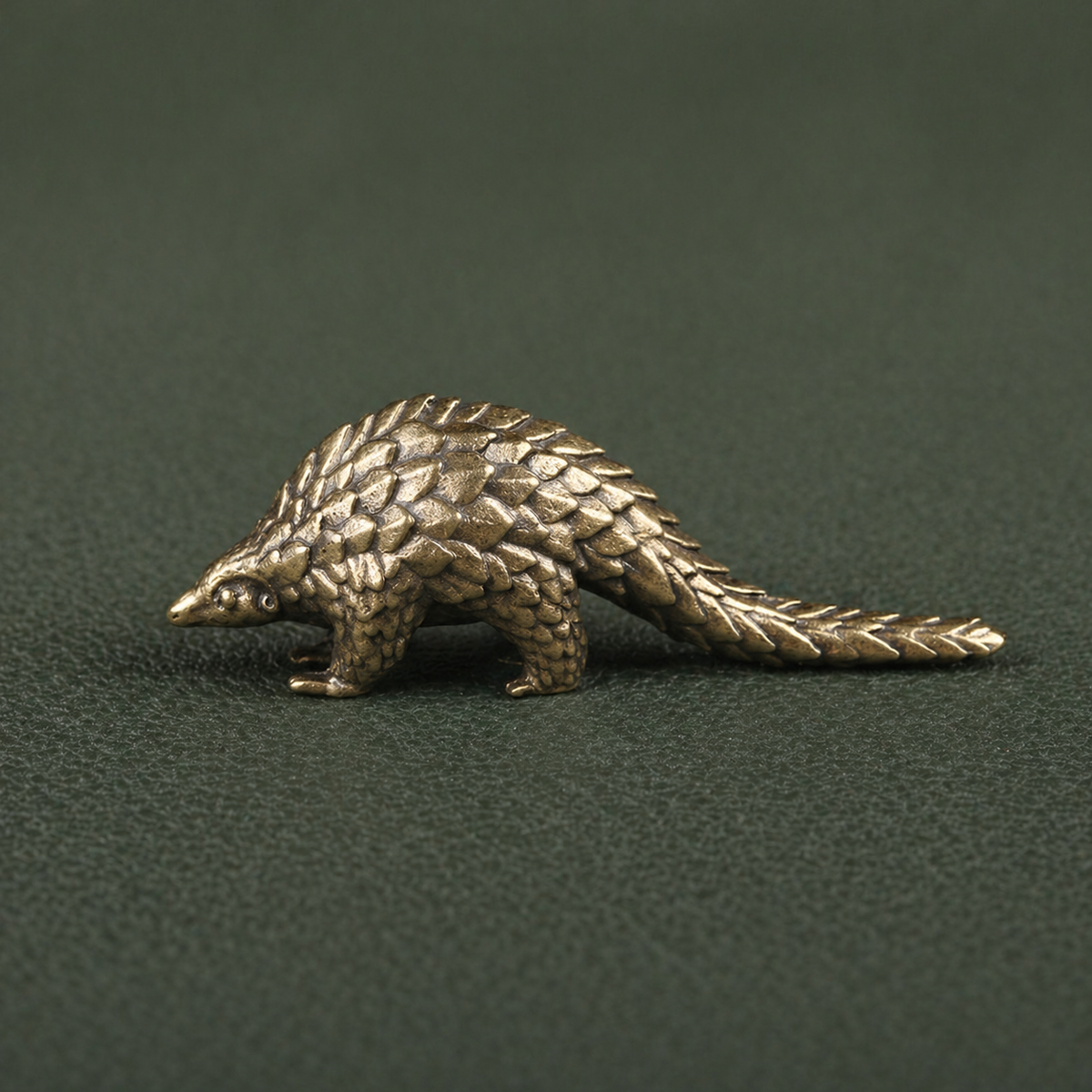Antique Brass Pangolin Figurine Sculpture Ornament: A1