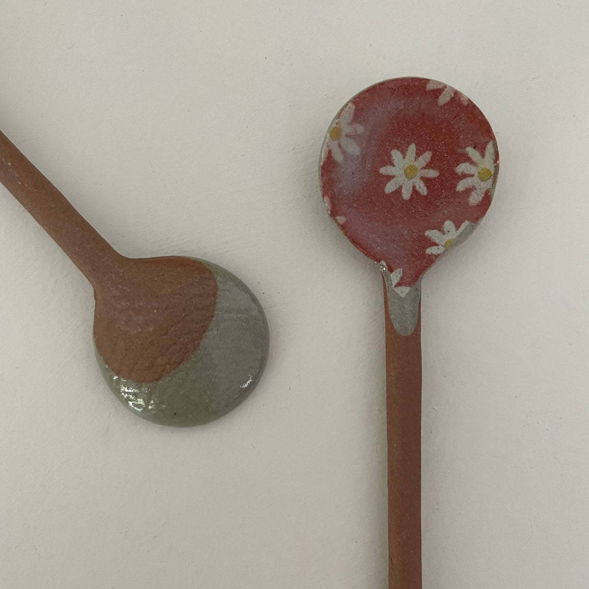 Flower print small handmade Japanese pottery tea spoon: Red