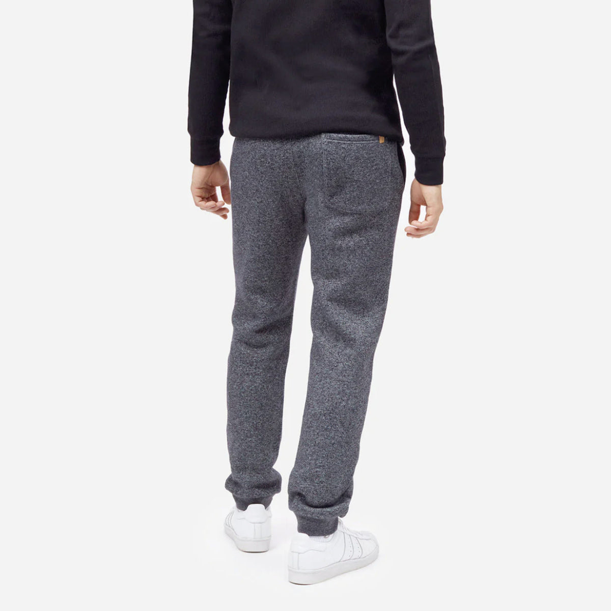 M’s Atlas Sweatpant- Meteorite Black Maried)