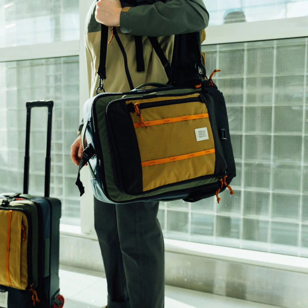 Topo Global Travel Bag (30L) - Olive / Dark Khaki