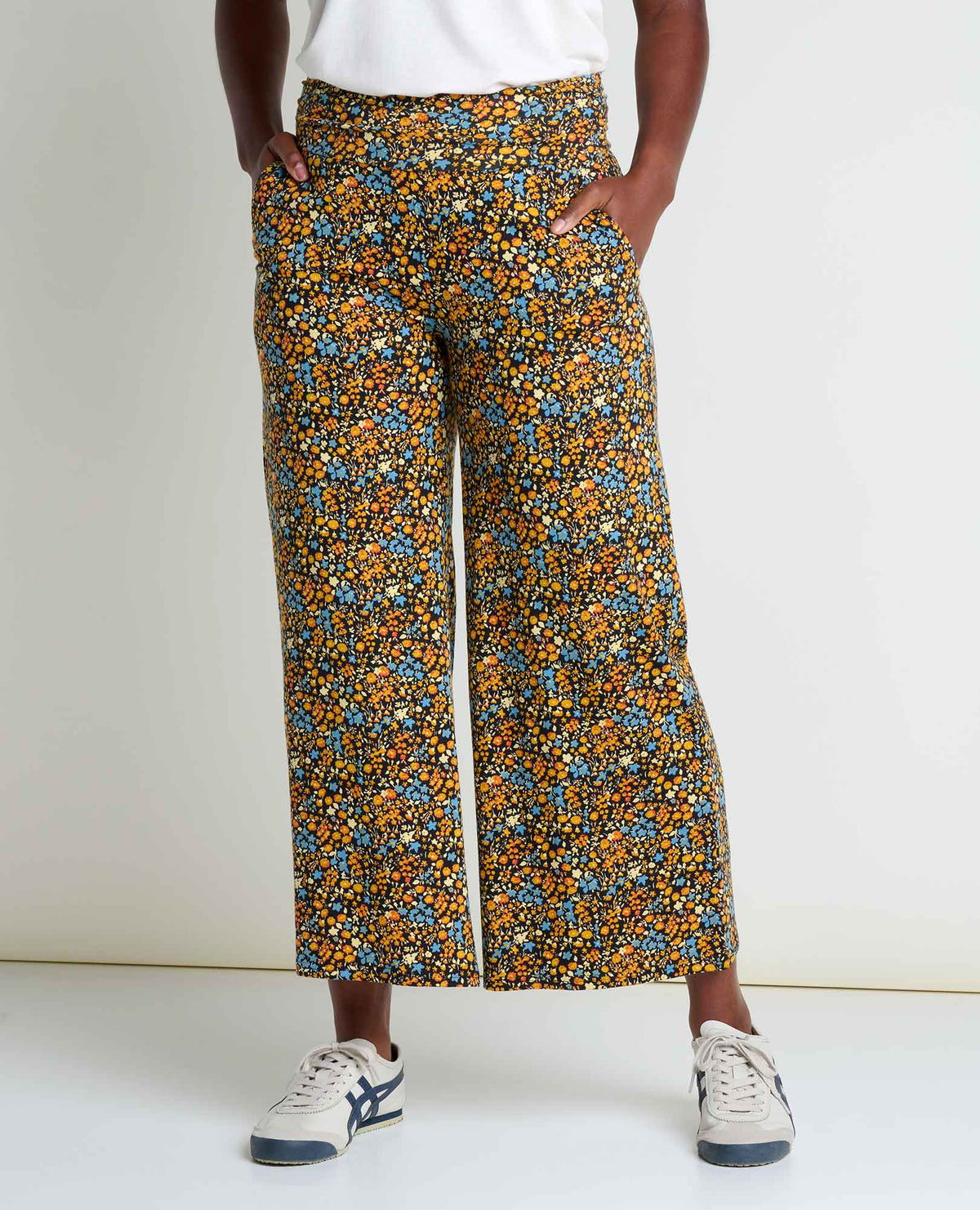 Chaka Wide Leg Pant (Black Ditsy Print)