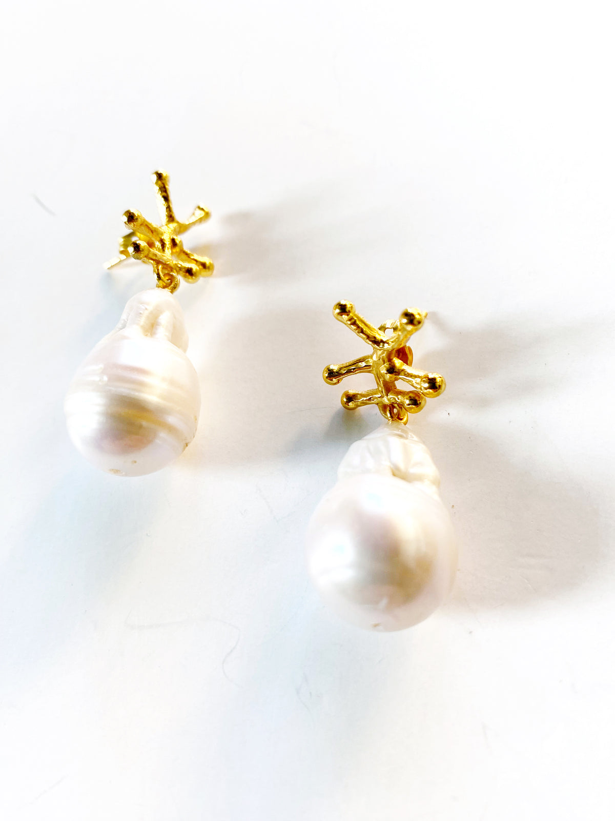 NURIA EARRINGS PEARL