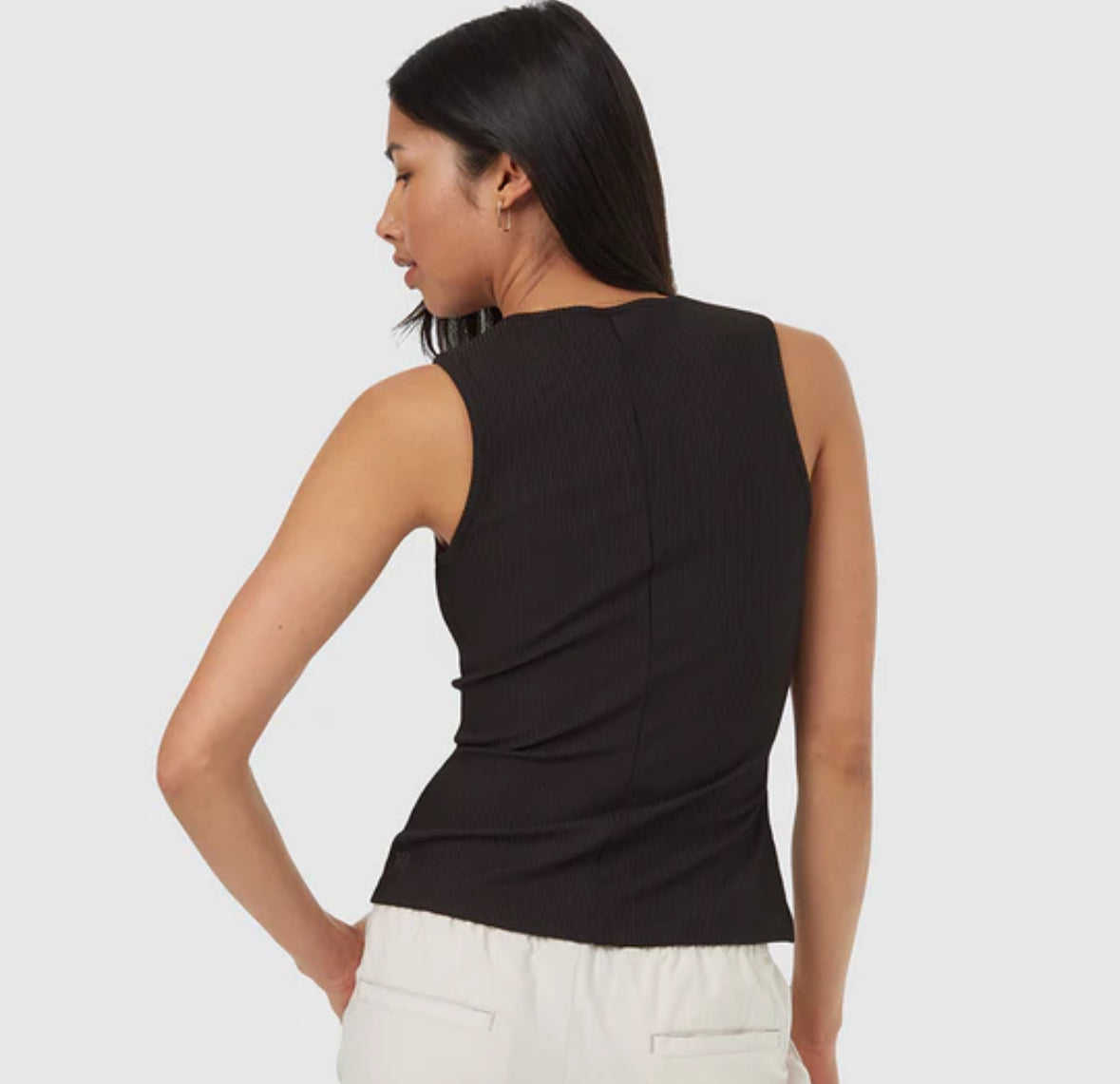 W’s Haines Tank: Black