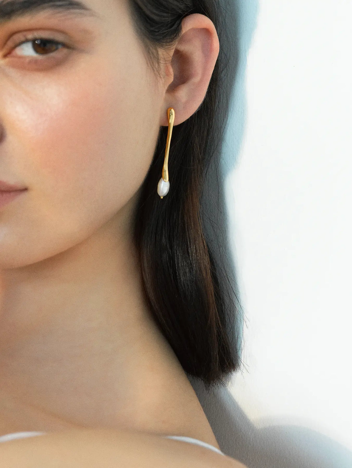 NEPTUNE PEARL EARRINGS