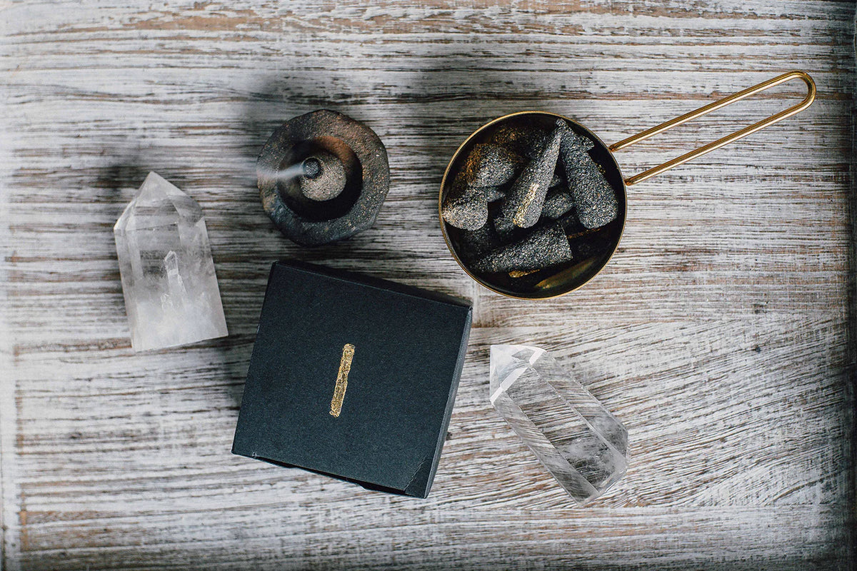 COPAL & ORO INCENSE - 14 CONE BOX w Burner