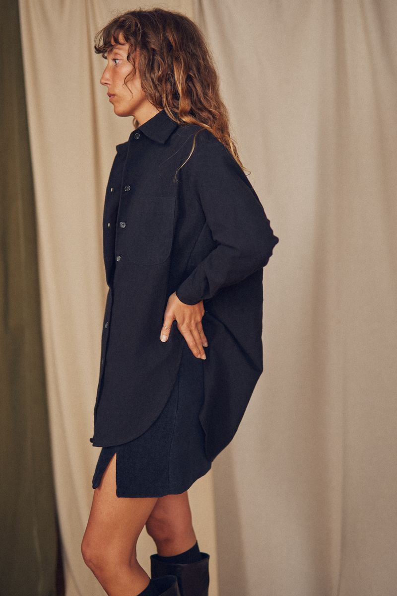 Wide Shirt: Black