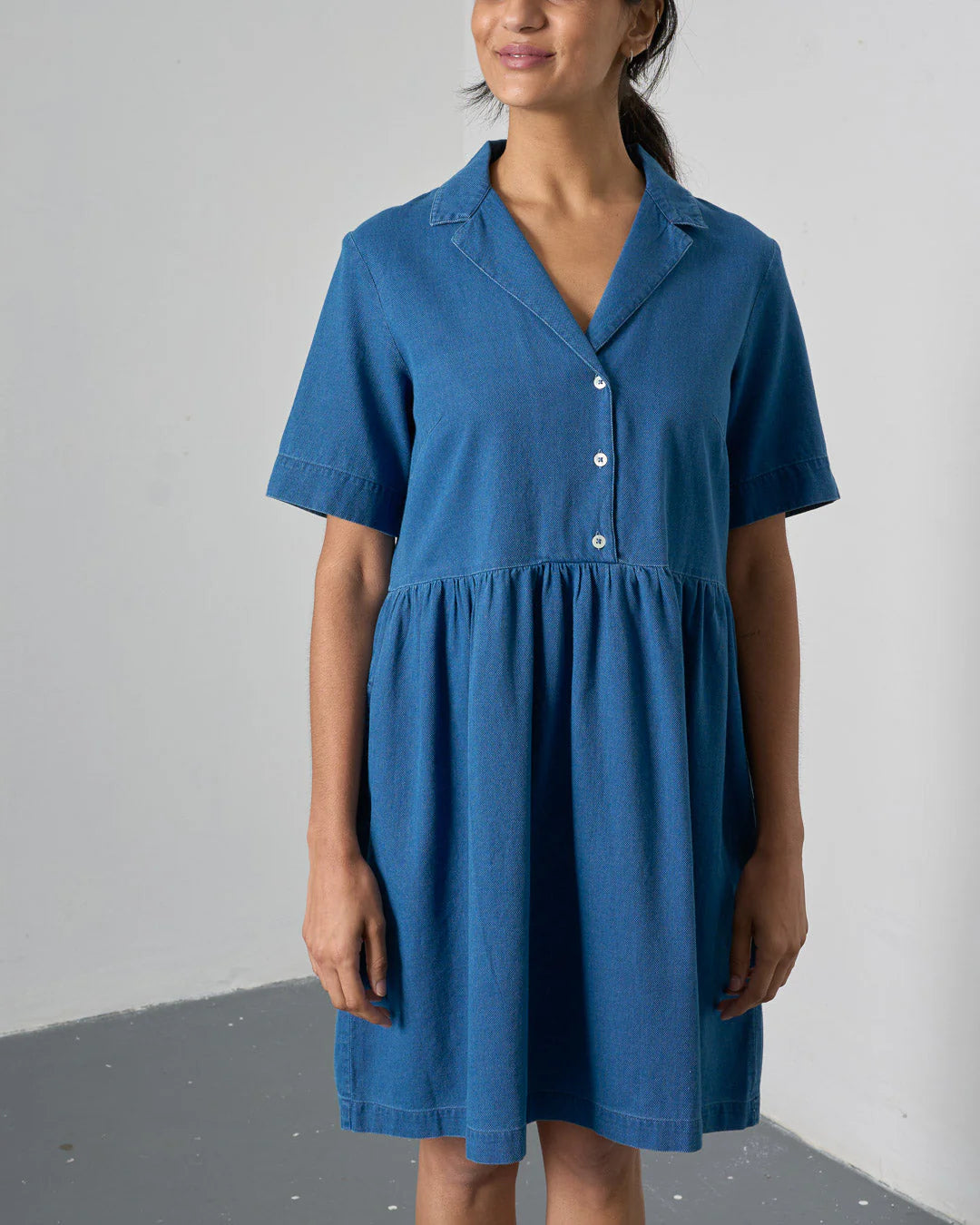 LILLY SHORT DRESS - Textured Denim