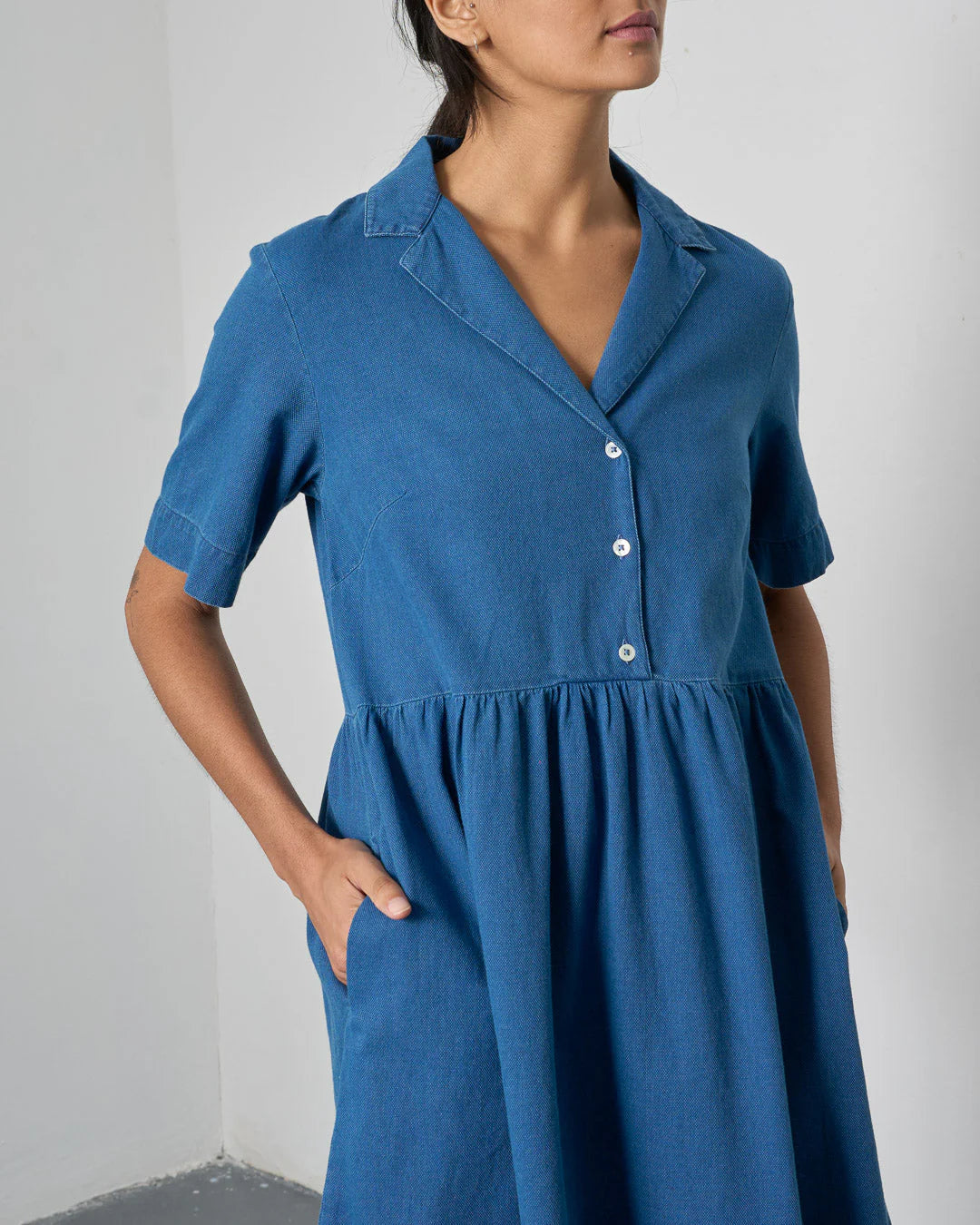 LILLY SHORT DRESS - Textured Denim