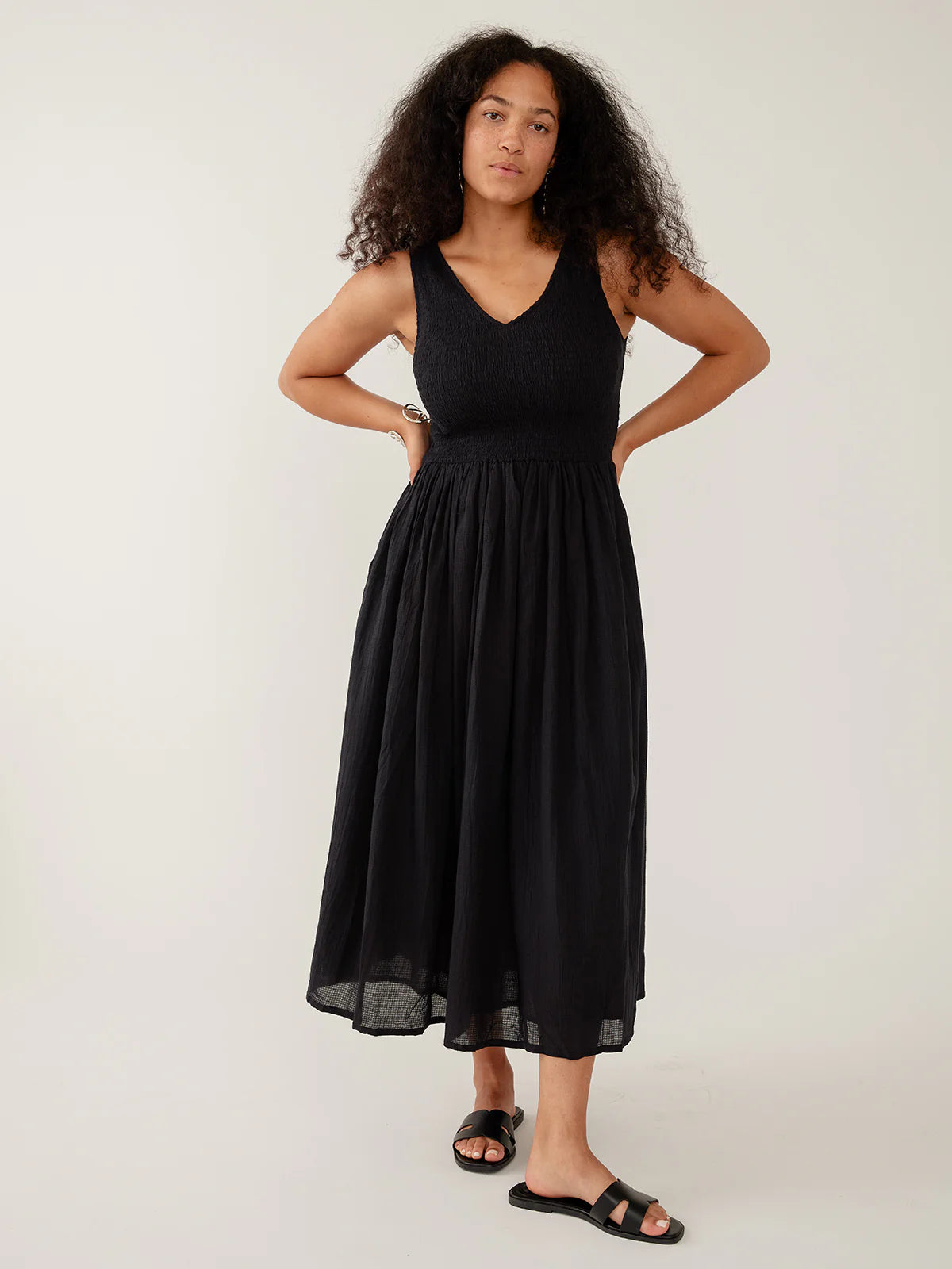 Lily V-Neck Sleeveless Dress - Black Textured Check