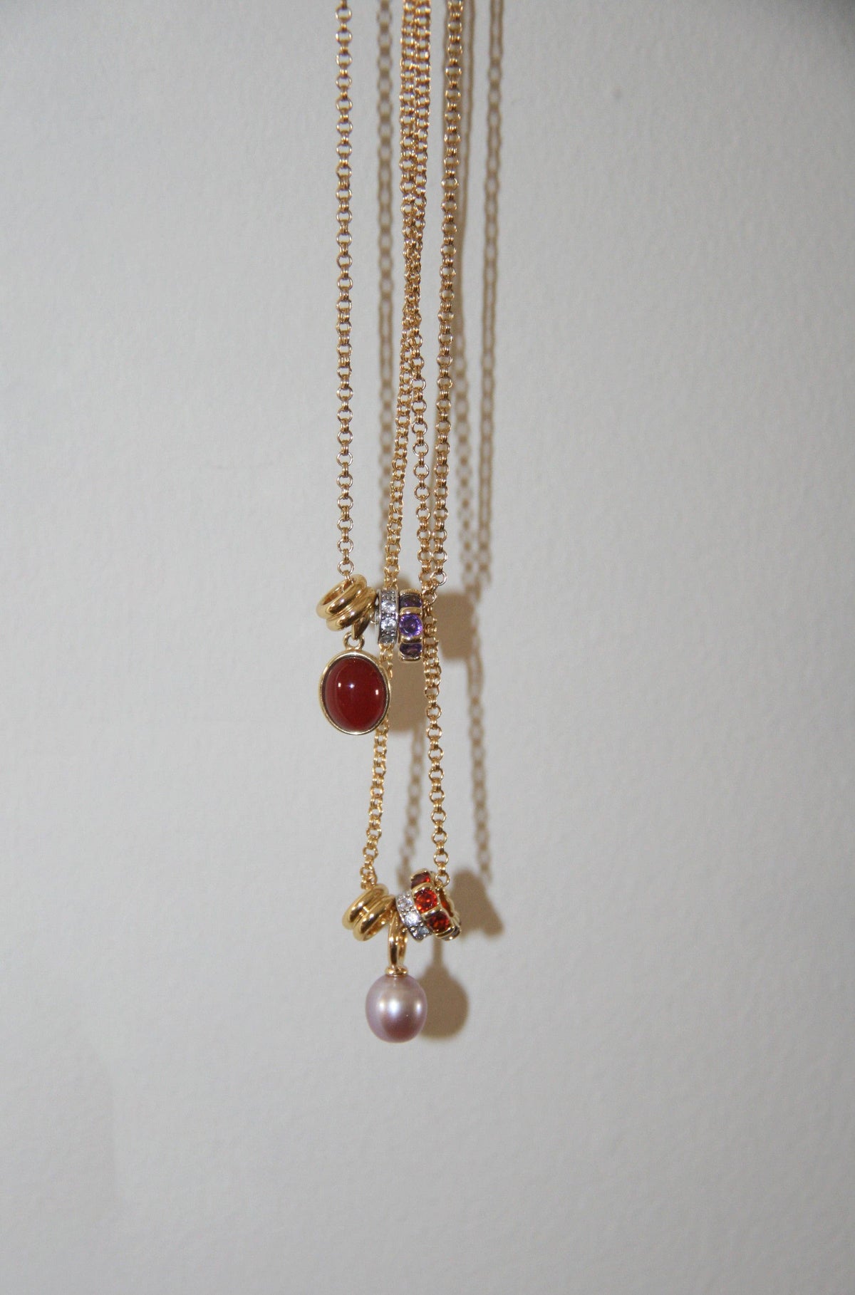 EVA: Lavender Freshwater Pearl/Garnet Zircon / 24"