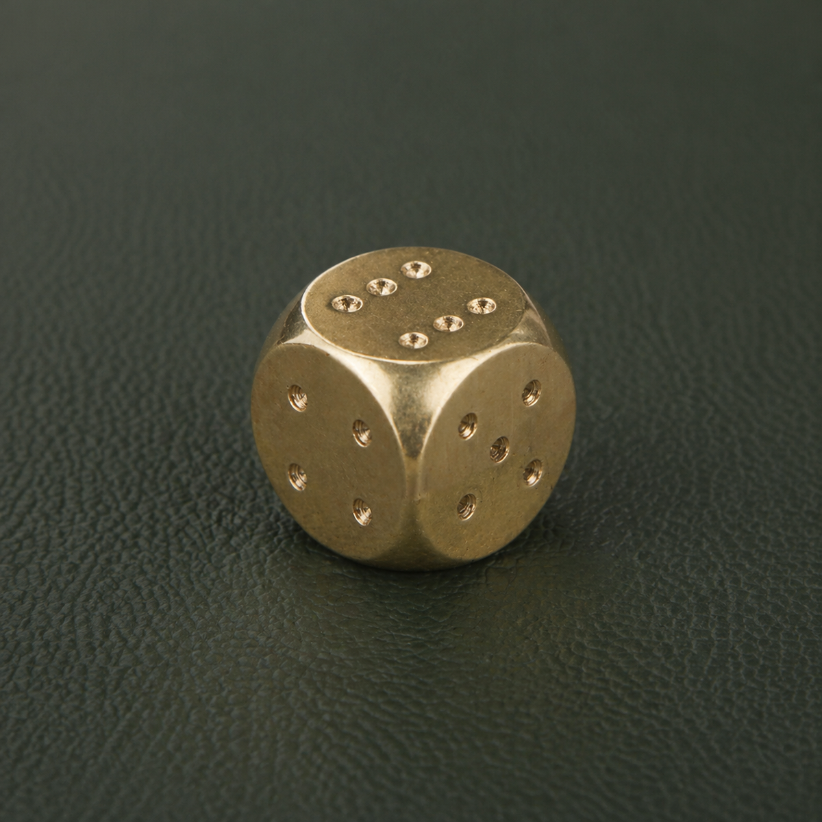 Solid Brass Gaming Dice Tabletop Decor: A1