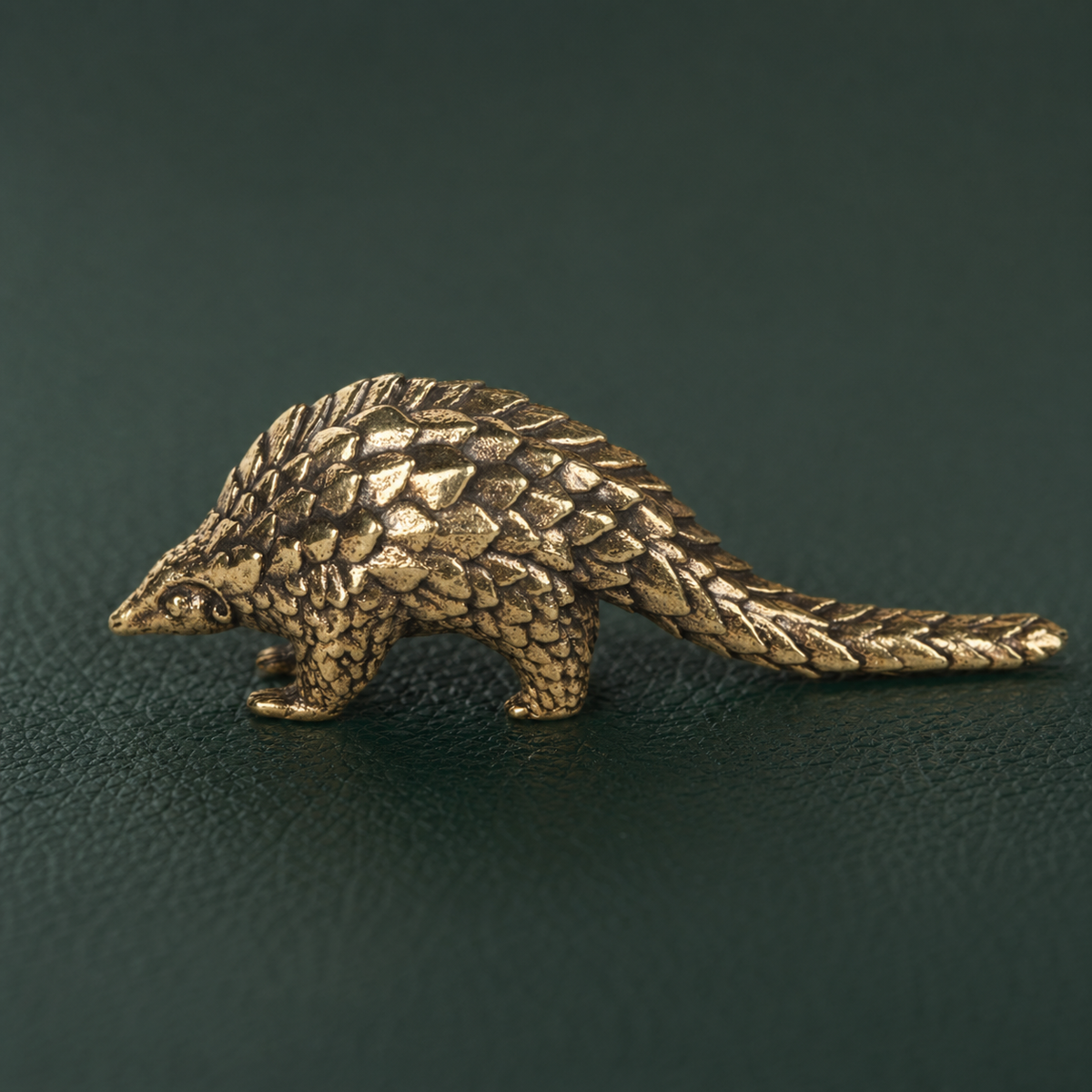 Antique Brass Pangolin Figurine Sculpture Ornament: A1