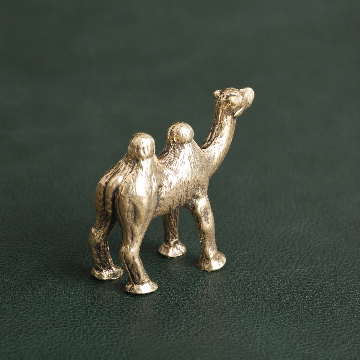 Antique Brass Camel Figurine Desktop Ornament: A1