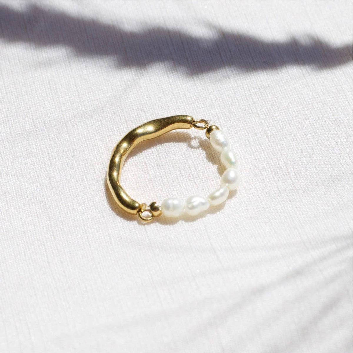 Hubert - Half Pearl Half Gold Band Textured Ring