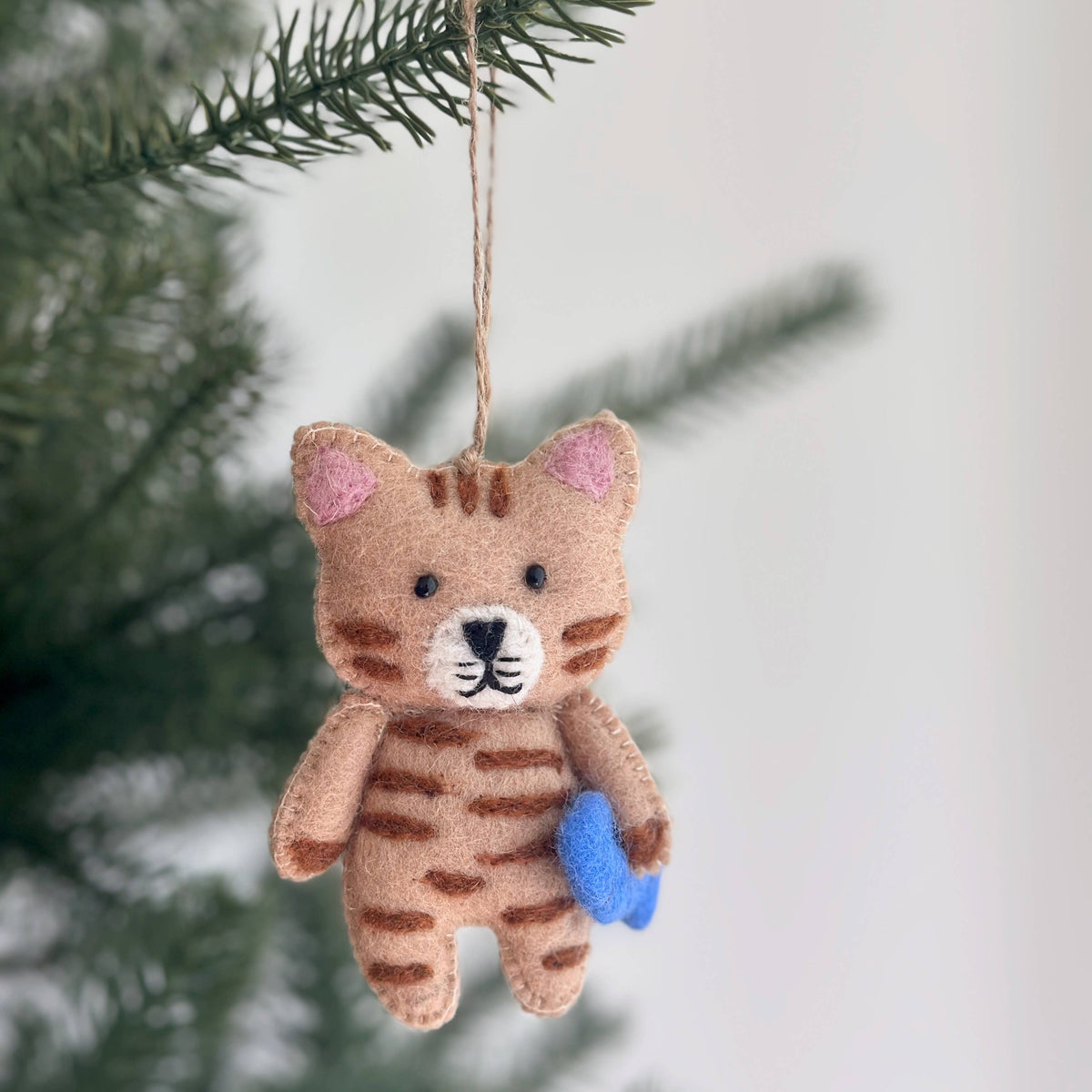 Flat Cat Holding Fish Ornament: