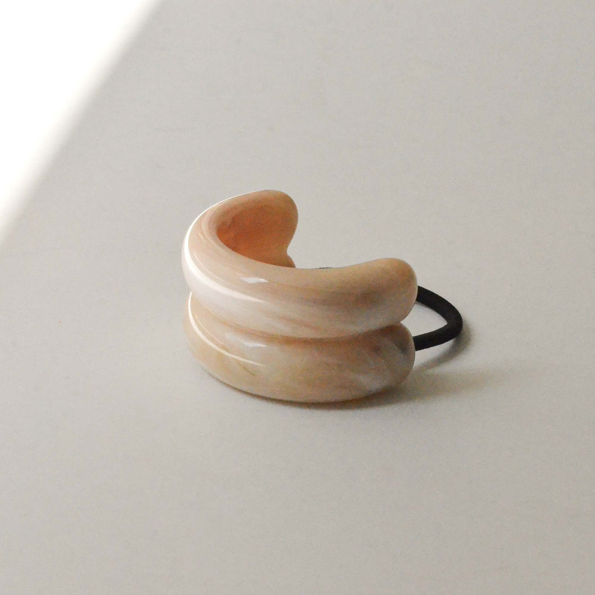Wide Double Arch Resin Ponytail Hair Tie | Beige