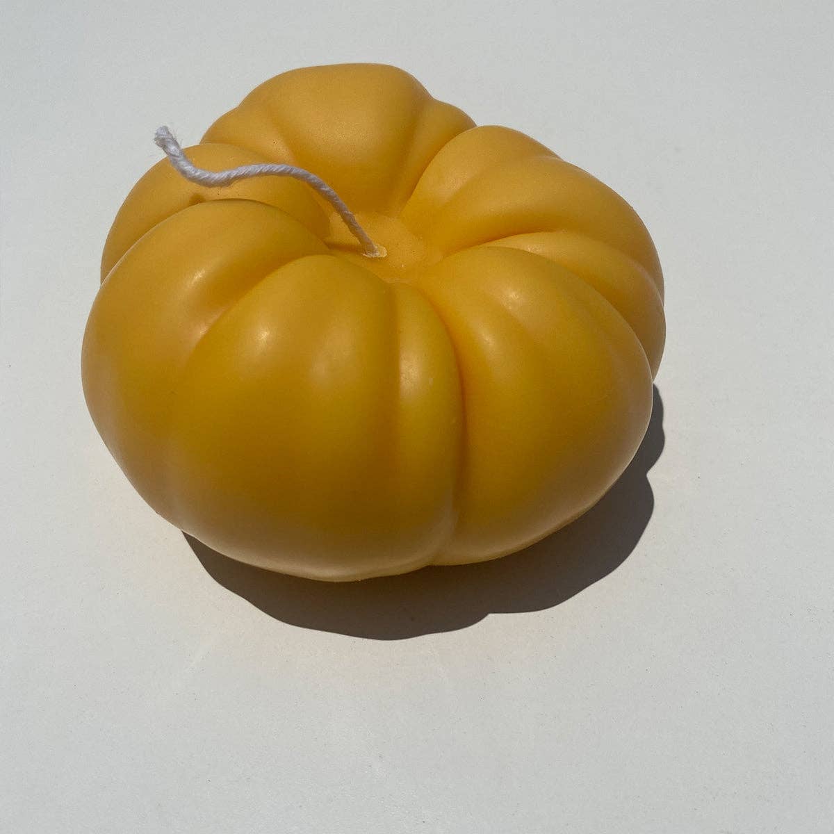 Heirloom Tomato Candle - Orange: Orange / Tomato Leaf / Single Tomato